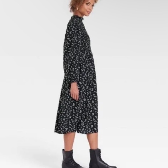 A New Day Black White Floral Smocked Midi Dress Sz XXL - Picture 2 of 12